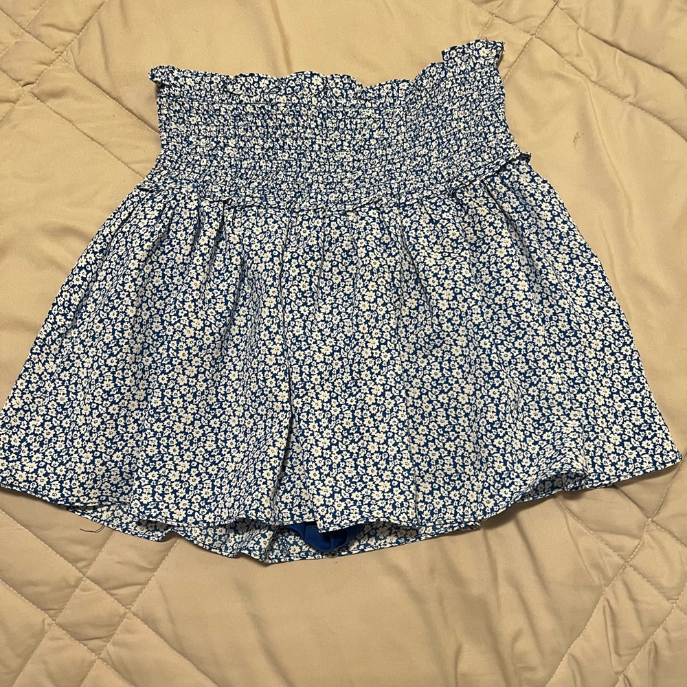 She + Sky Blue and White Floral Skort